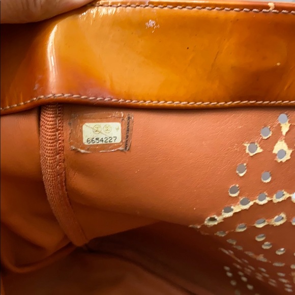 Chanel tote - Picture 6 of 15